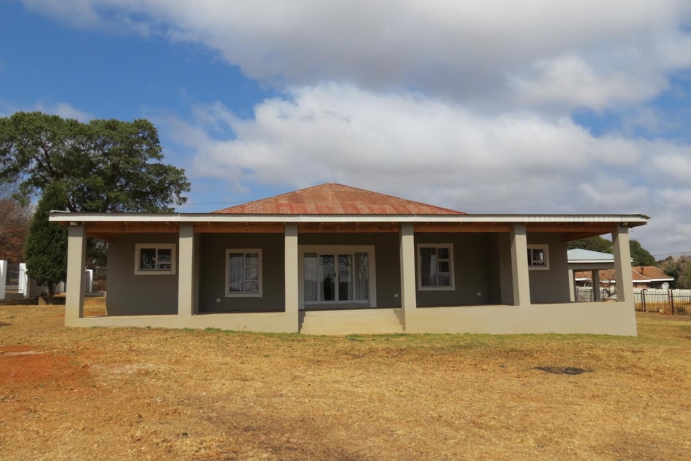 House for sale in Machadodorp, Mpumalanga - 1DS1452571