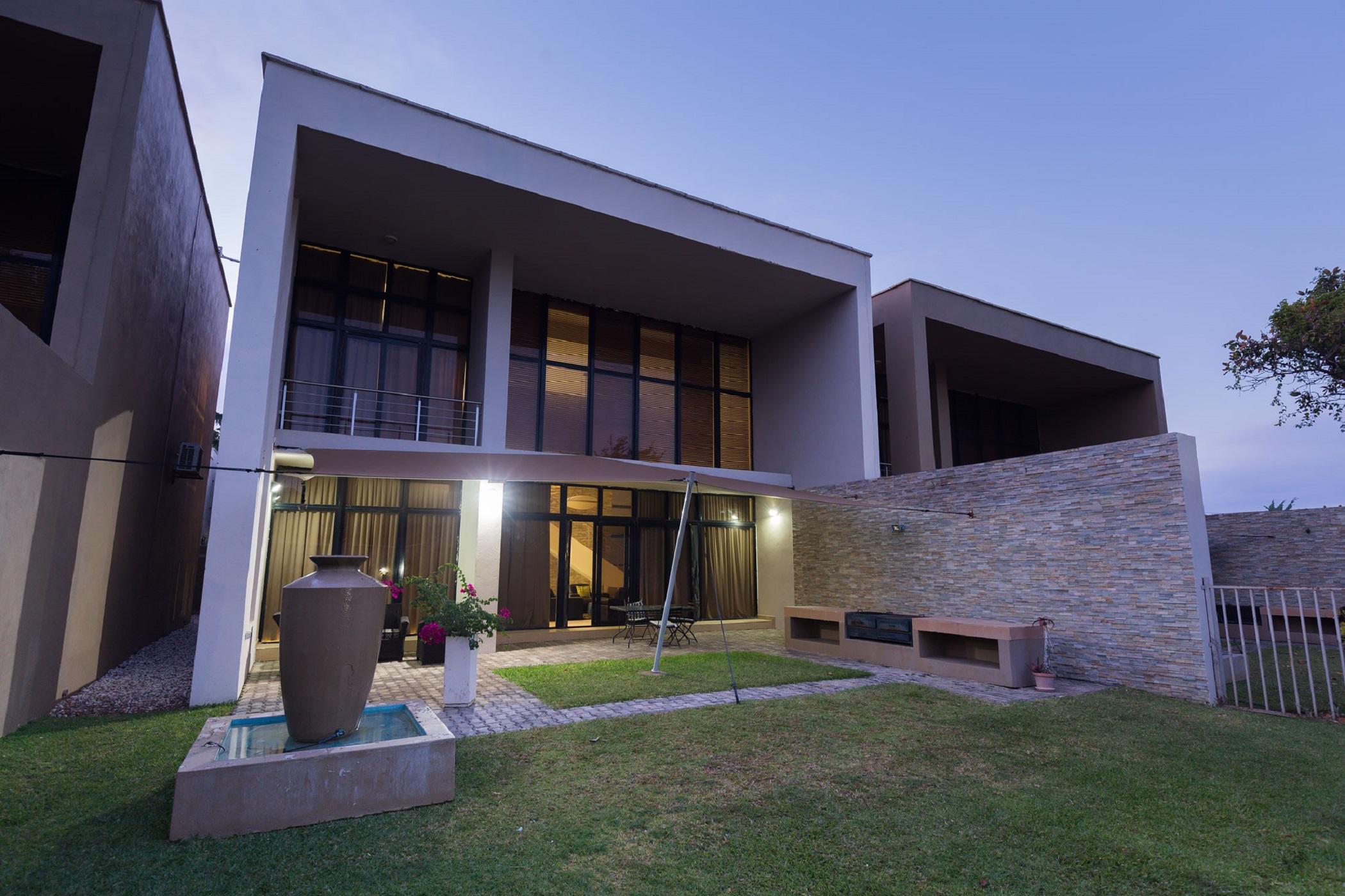 Double-storey apartment to rent in Roma, Zambia - 3ZA1261947