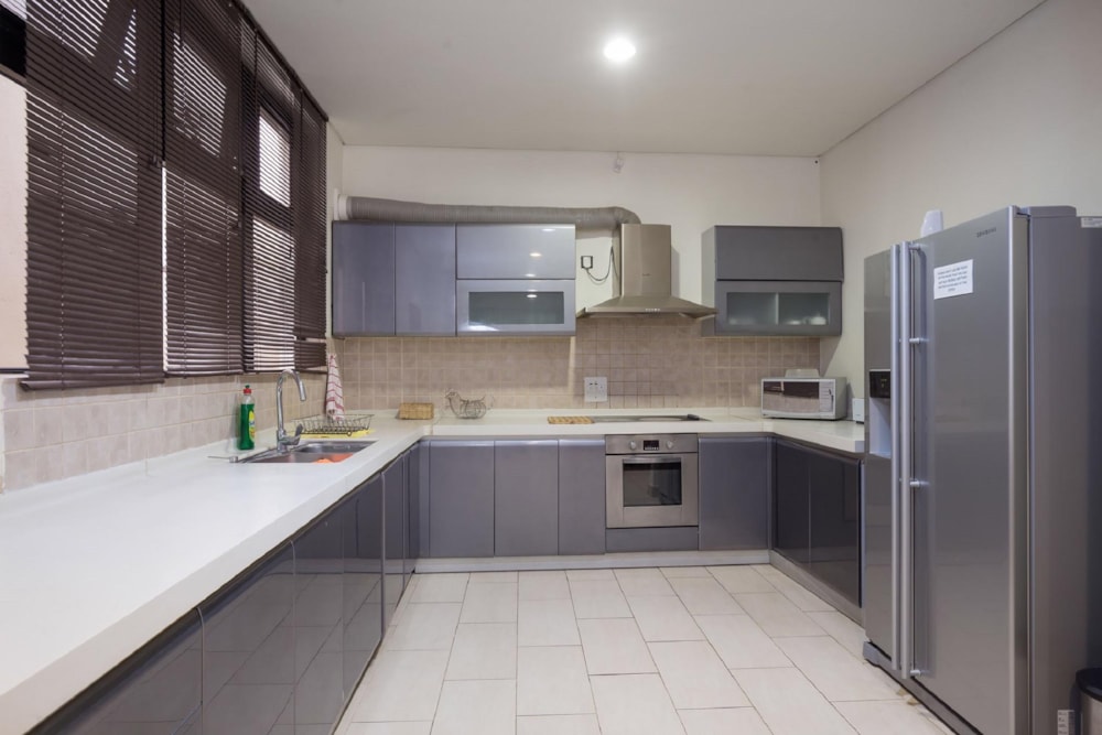 Double-storey apartment to rent in Roma, Zambia - 3ZA1261947