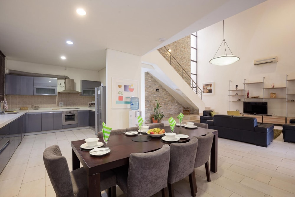 Double-storey apartment to rent in Roma, Zambia - 3ZA1261947