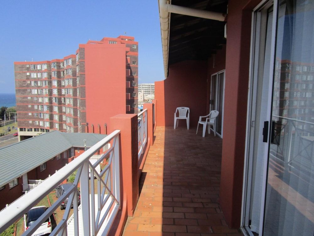 Double-storey apartment for sale in Scottburgh - 1si1453792