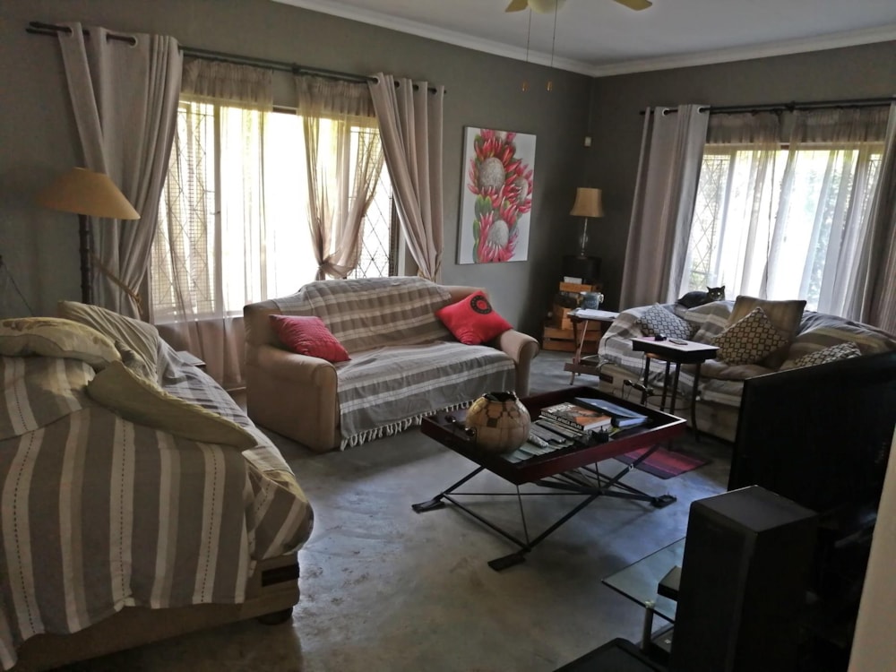 Double-storey house for sale in Trafalgar - 1PD1456526 Double-storey house for sale in Trafalgar - 1PD1456526