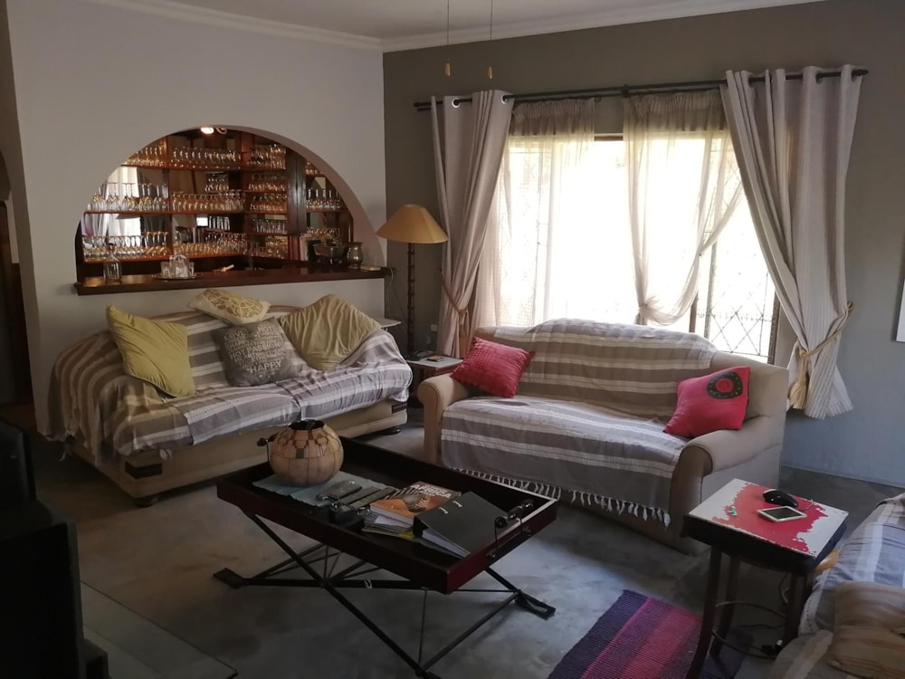 Double-storey house for sale in Trafalgar - 1PD1456526 Double-storey house for sale in Trafalgar - 1PD1456526