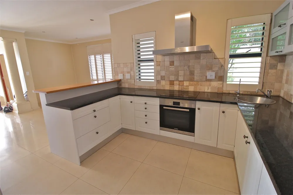 House let in Plattekloof - 1PLA1748588 House let in Plattekloof - 1PLA1748588