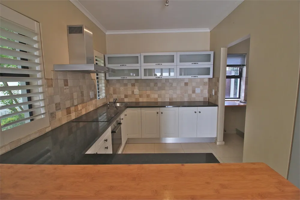House let in Plattekloof - 1PLA1748588 House let in Plattekloof - 1PLA1748588