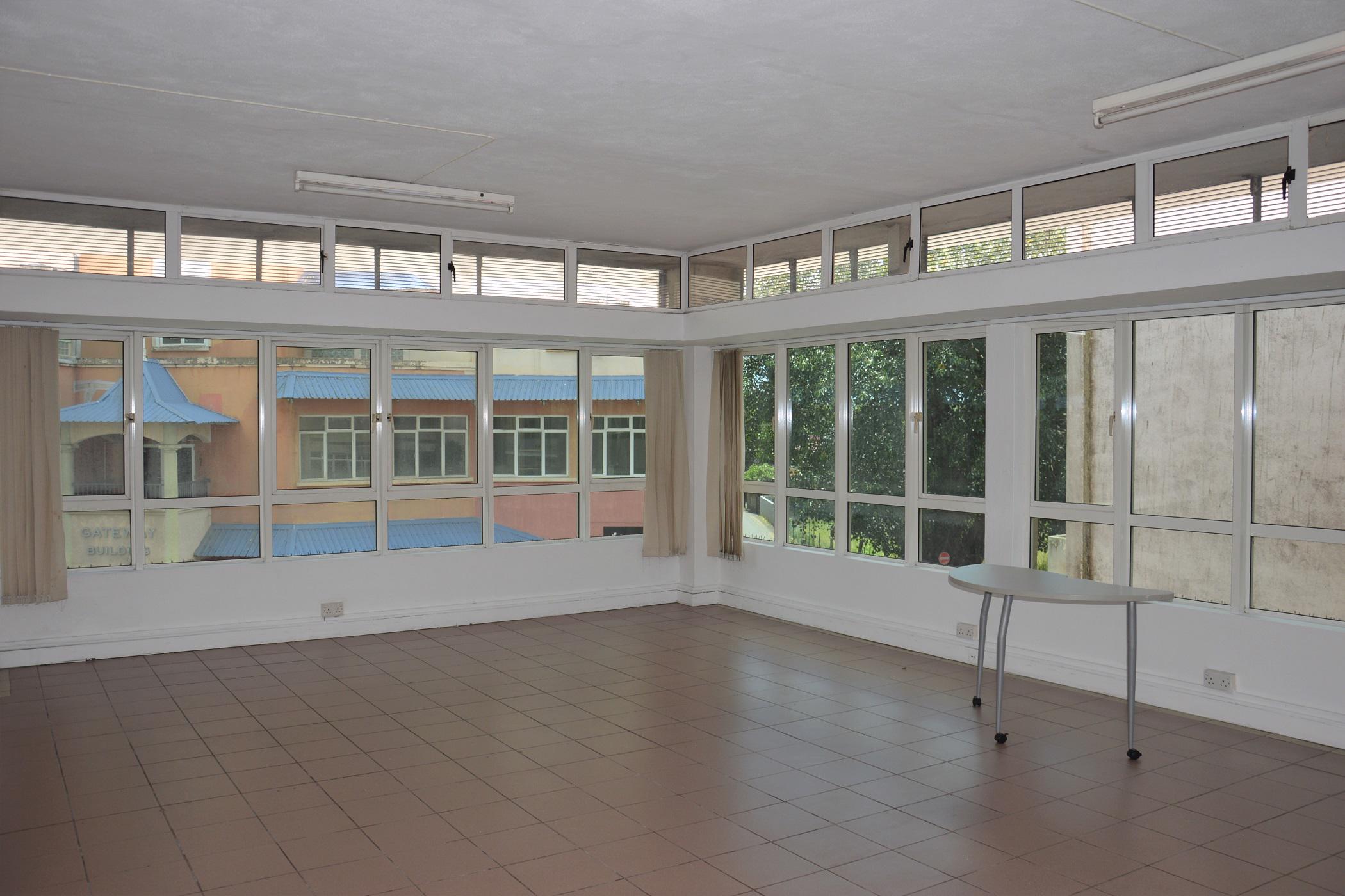Commercial office to rent in Quatre Bornes, Mauritius - MCM1460546