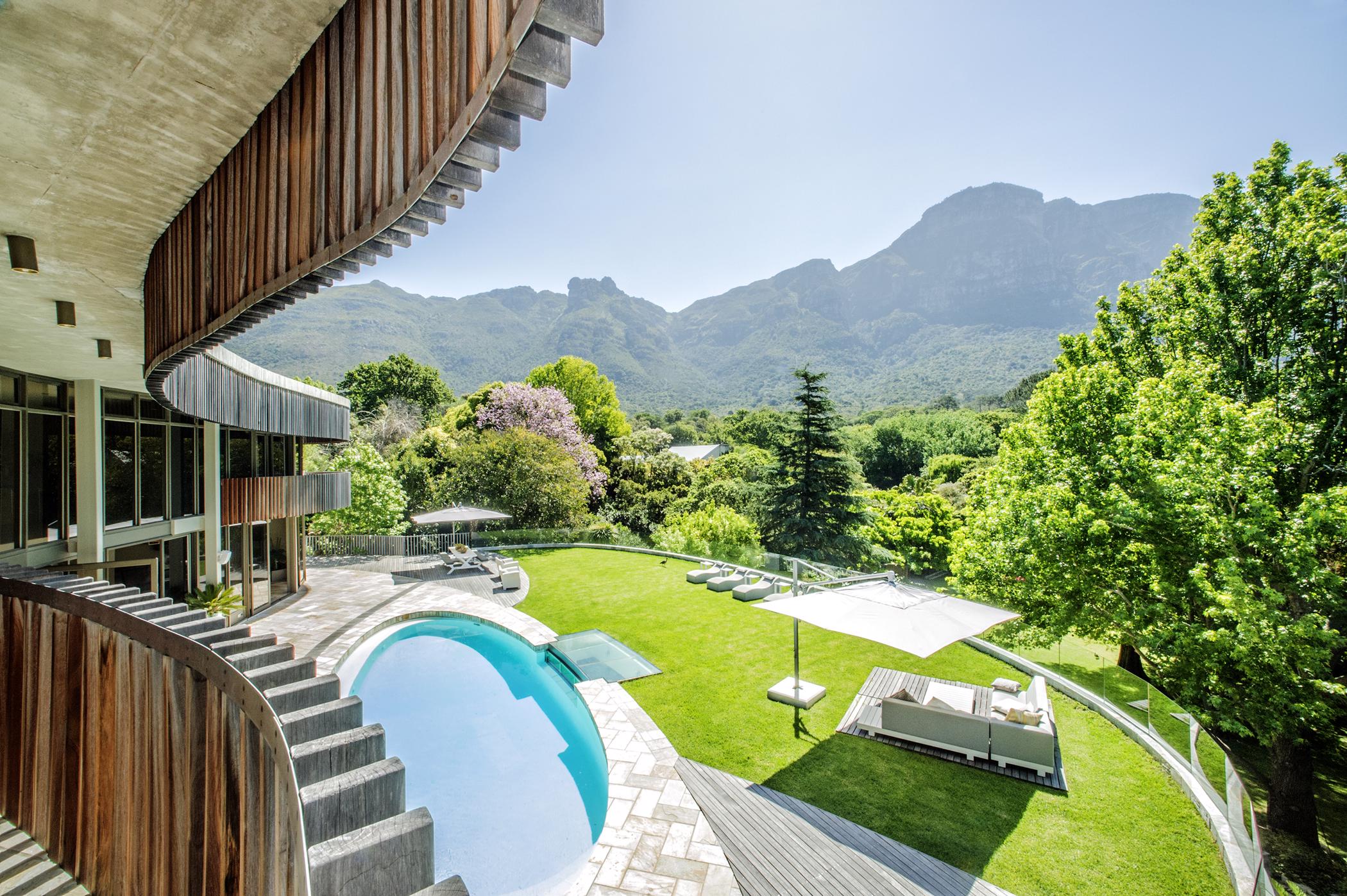 House sold in Bishopscourt - KW1579257