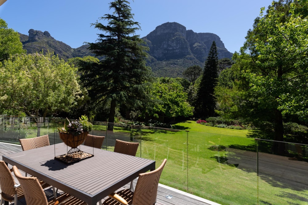 House sold in Bishopscourt - KW1579257