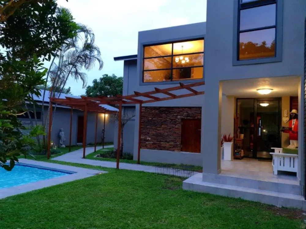Double-storey house for sale in uMhlanga Rocks - 1ND1460254 Double-storey house for sale in uMhlanga Rocks - 1ND1460254