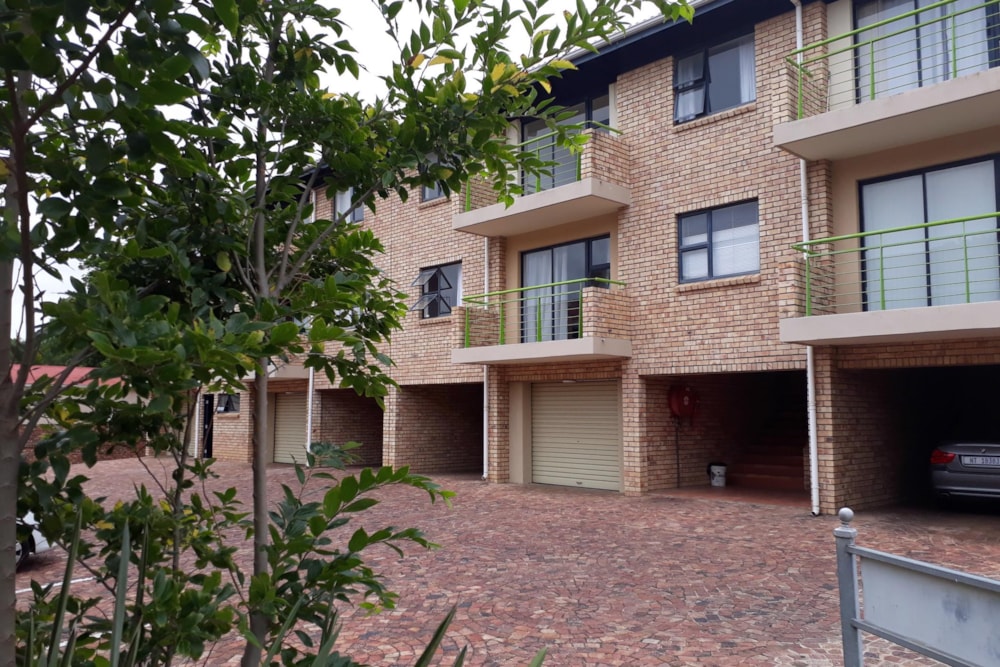 Apartment let in Grahamstown Central (Makhanda Central)  - 1GC1710558 Apartment let in Grahamstown Central (Makhanda Central)  - 1GC1710558