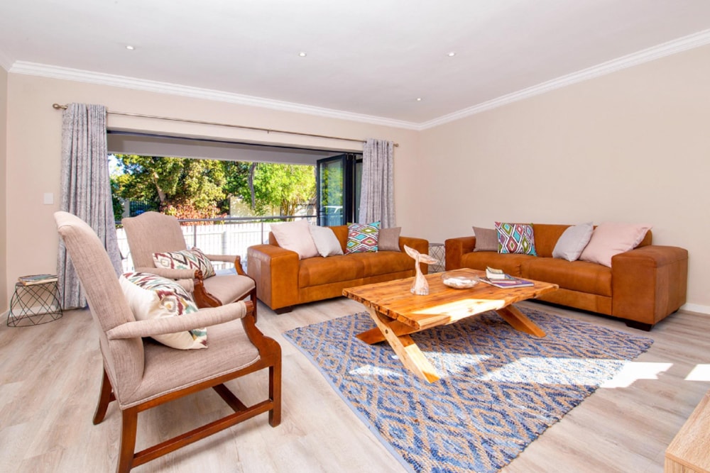 Double-storey house to rent in Leisure Isle - 1KG1460365 Double-storey house to rent in Leisure Isle - 1KG1460365