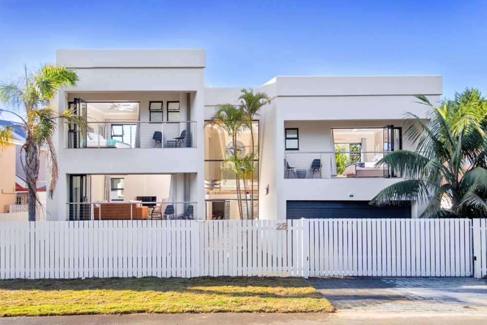 Double-storey house to rent in Leisure Isle - 1KG1460365 Double-storey house to rent in Leisure Isle - 1KG1460365