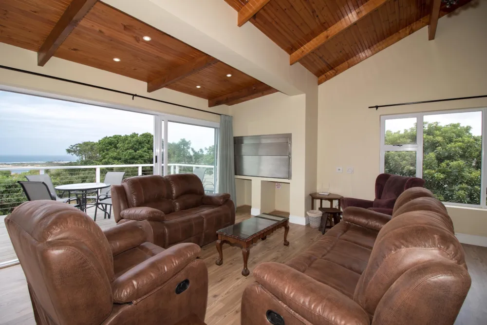 Double-storey house to rent in Kenton on Sea - 1KO1732972 Double-storey house to rent in Kenton on Sea - 1KO1732972