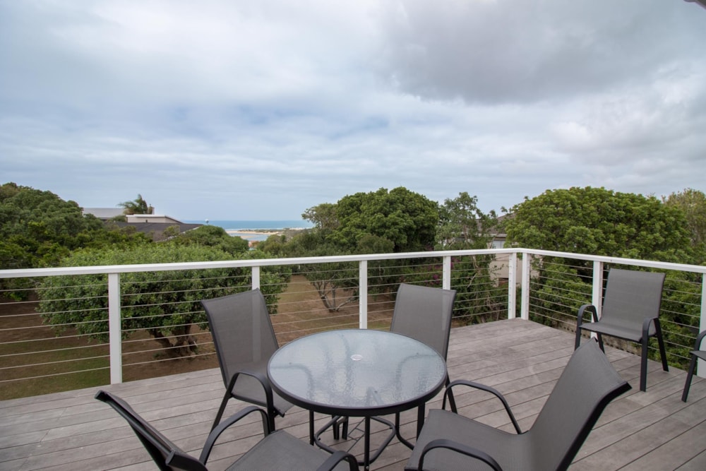 Double-storey house to rent in Kenton on Sea - 1KO1732972