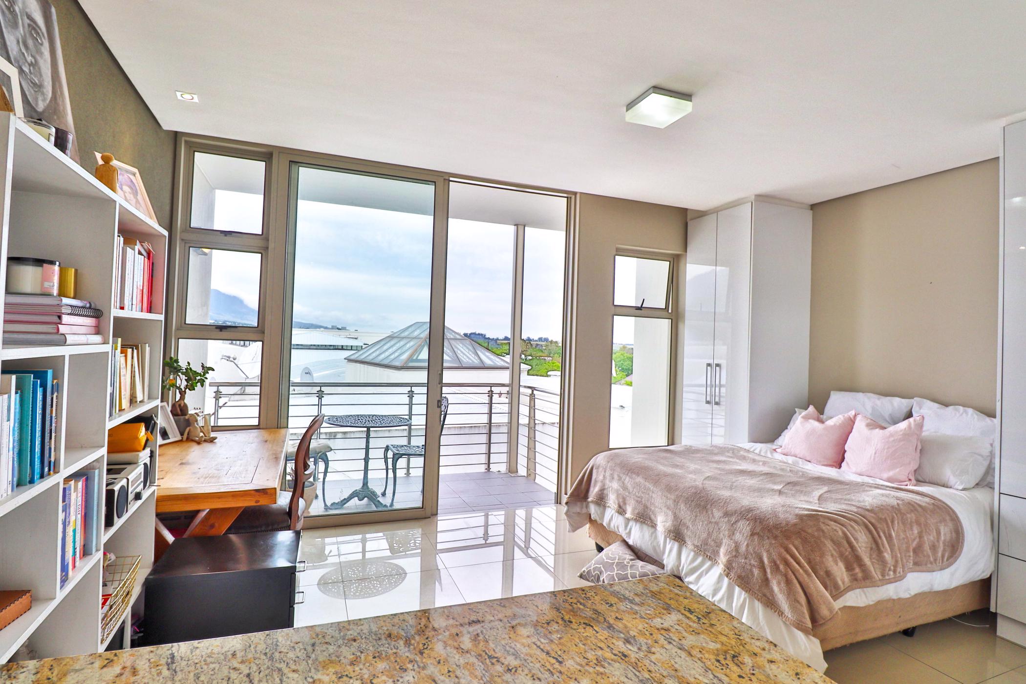 Bachelor apartment to rent in Stellenbosch Central - STL1723548