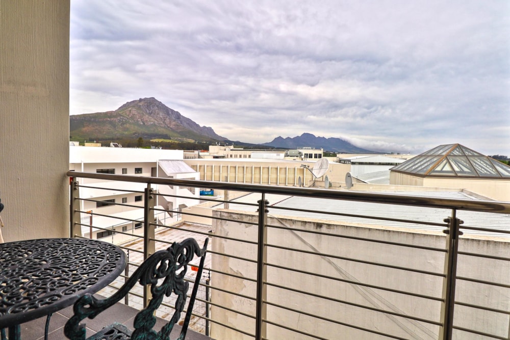 Bachelor apartment to rent in Stellenbosch Central - STL1723548 Bachelor apartment to rent in Stellenbosch Central - STL1723548