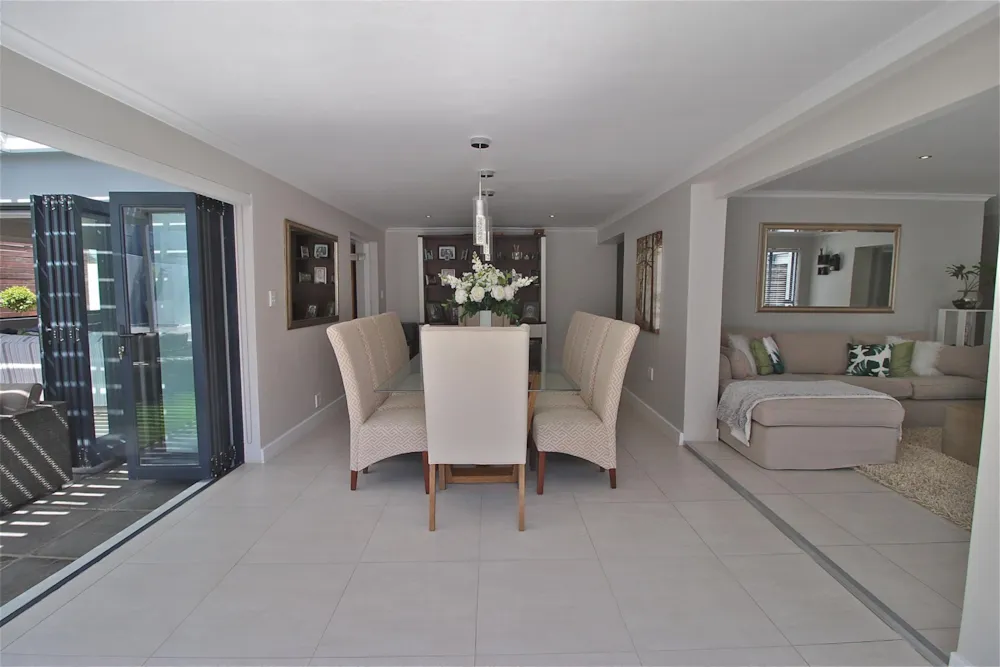House let in Plattekloof - 1PLA1751596 House let in Plattekloof - 1PLA1751596