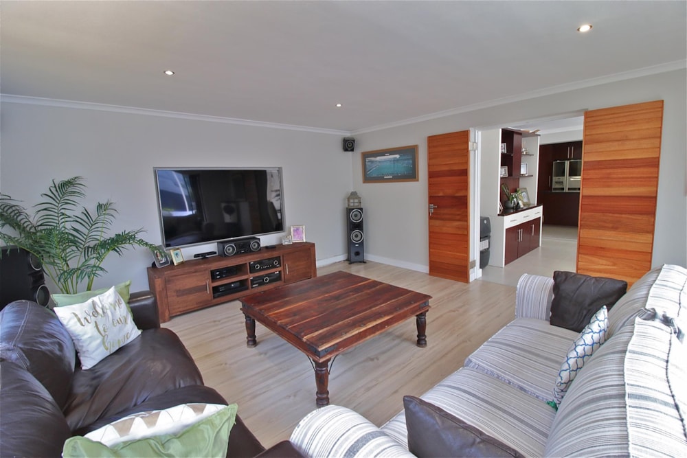 House to rent in Plattekloof - 1PLA1751596 House to rent in Plattekloof - 1PLA1751596