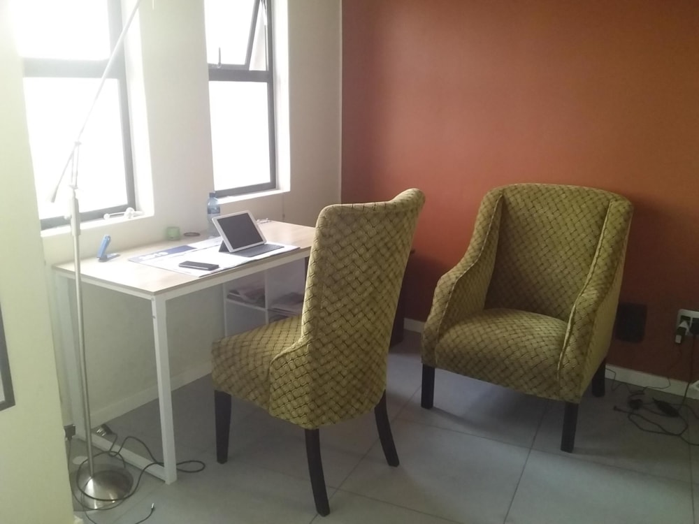 Bachelor apartment for sale in Hatfield - PT1463825