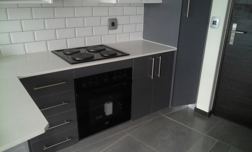 Bachelor apartment for sale in Hatfield - PT1463836