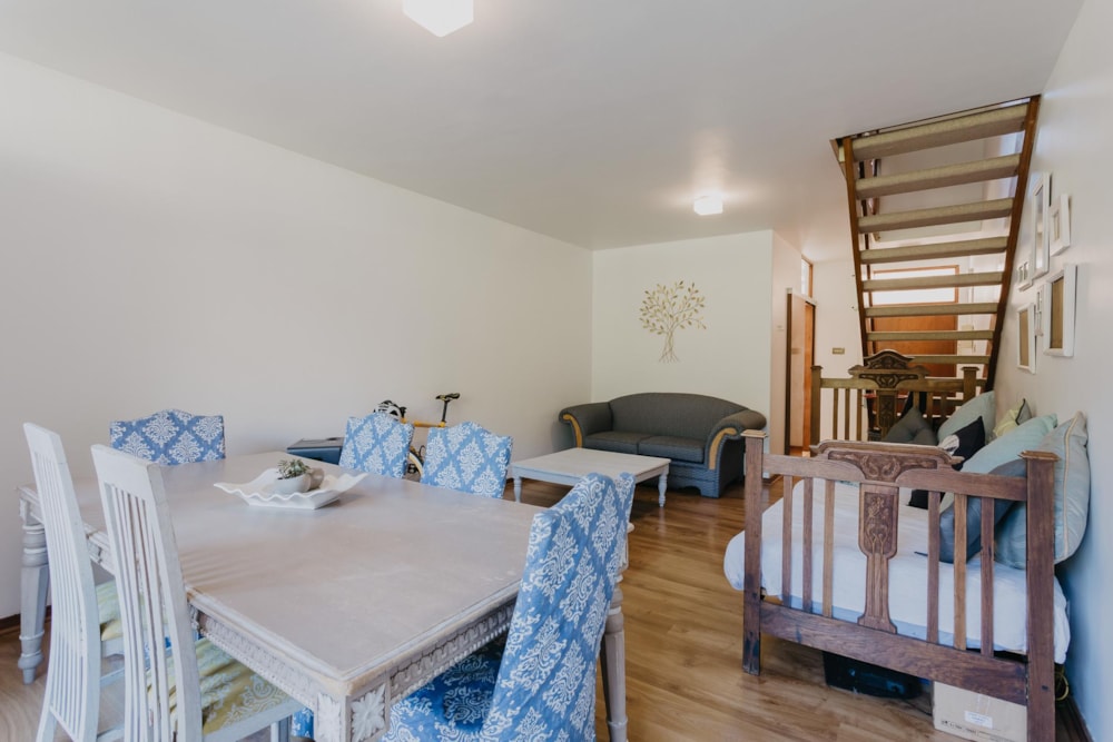 Apartment to rent in Newlands, Cape Town - RBL1742788 Apartment to rent in Newlands, Cape Town - RBL1742788