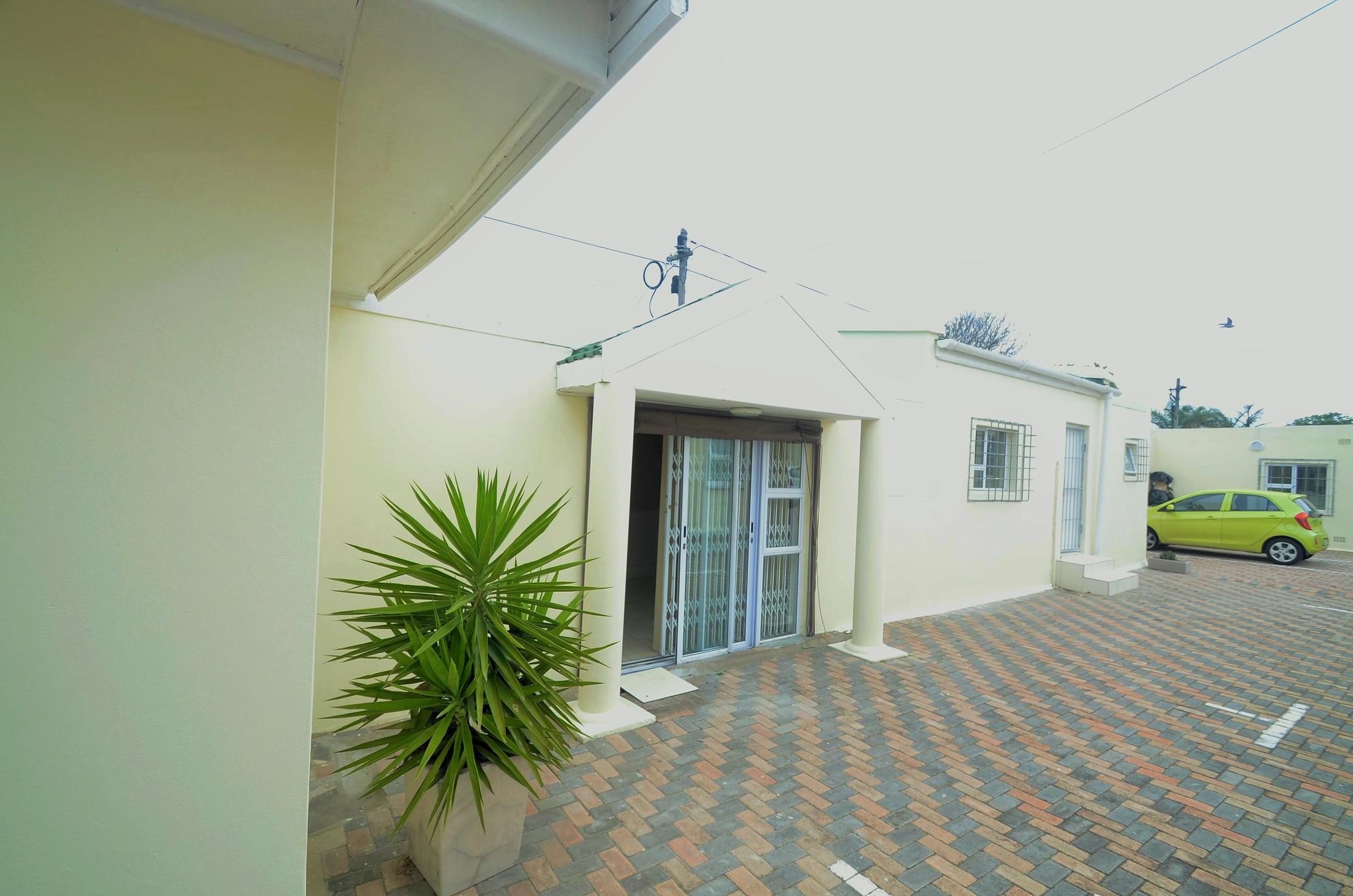 Commercial office to rent in Port Elizabeth (Gqeberha) - 1PLZ1464450