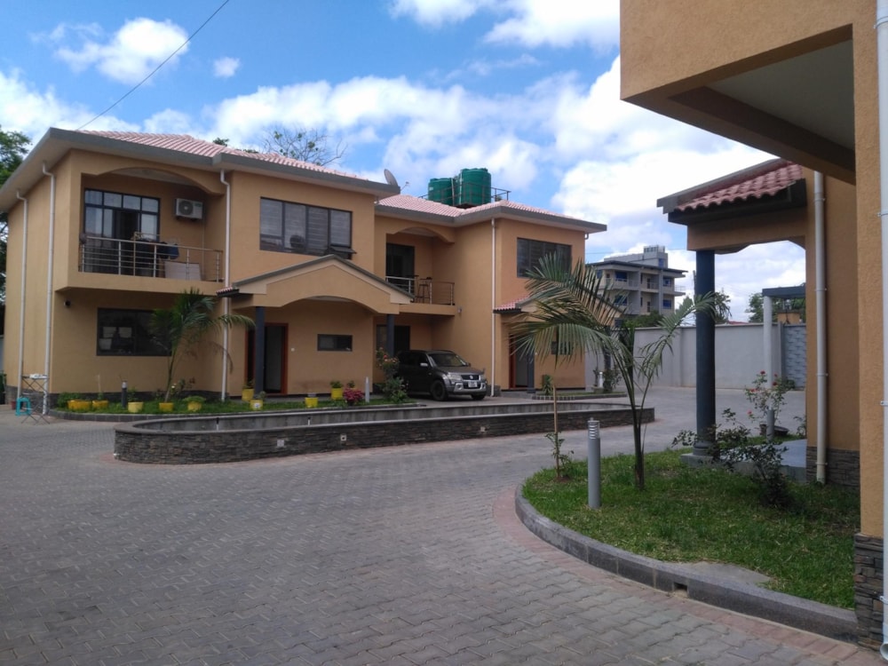 Security complex home to rent in Handsworth Park , Zambia - 3ZA1466659 Security complex home to rent in Handsworth Park , Zambia - 3ZA1466659