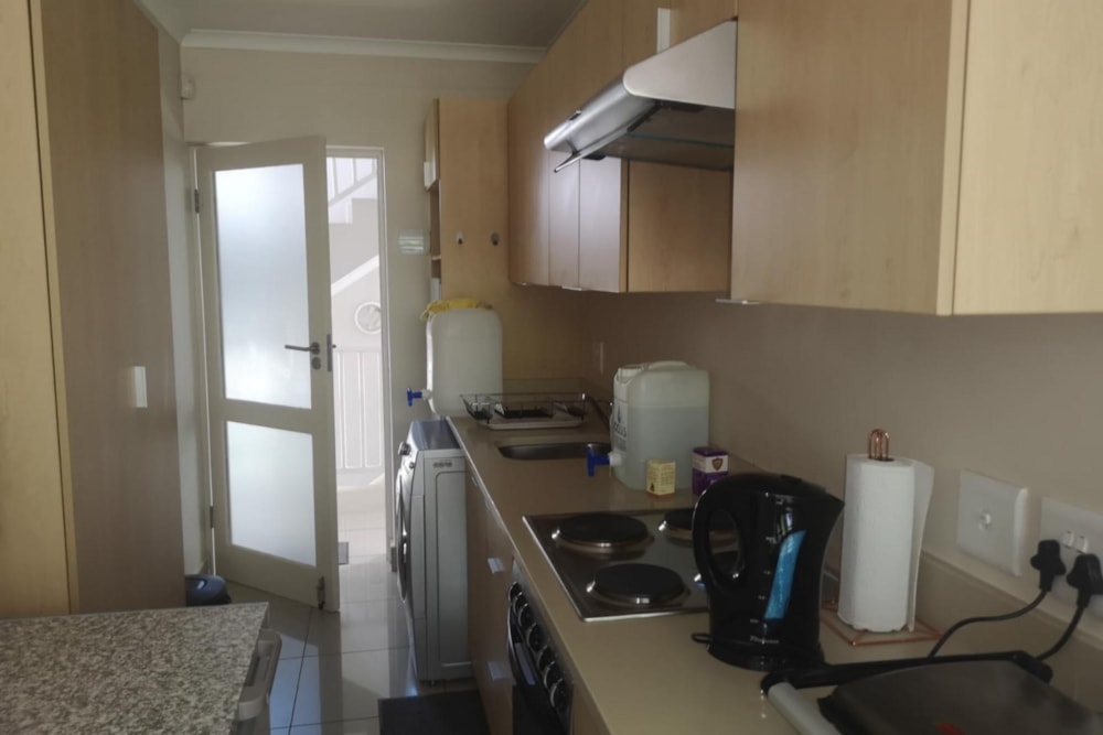Bachelor apartment to rent in West Hill, Grahamstown, Makhanda - 1GC1737760