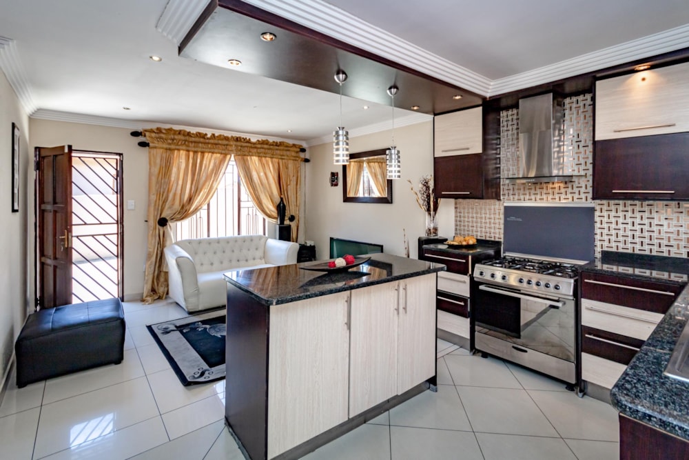 House for sale in Birch Acres - KTP1678746 House for sale in Birch Acres - KTP1678746