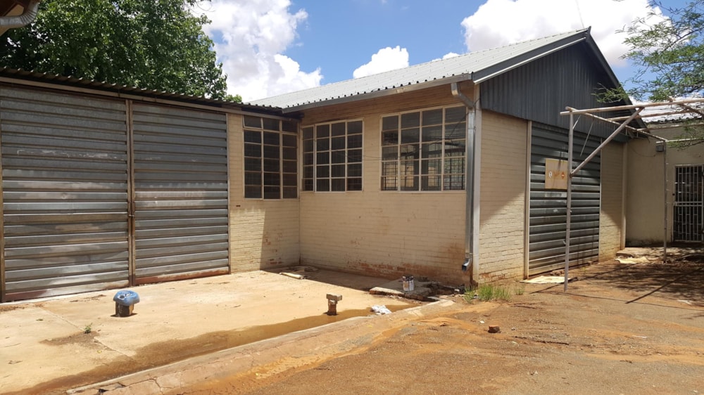 Commercial industrial property to rent in Petrusburg - 1KJ1468161