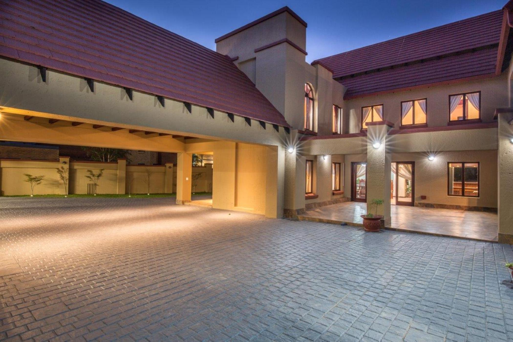 House for sale in Midstream Estate - CN1468866