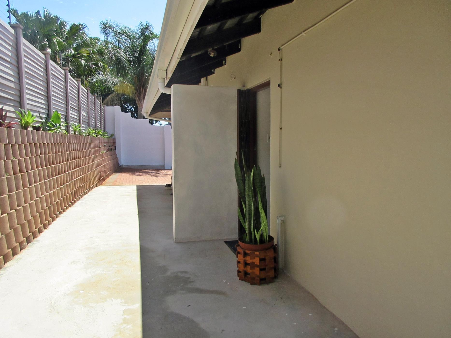 Cottage to rent in La Lucia - 1ND1741320