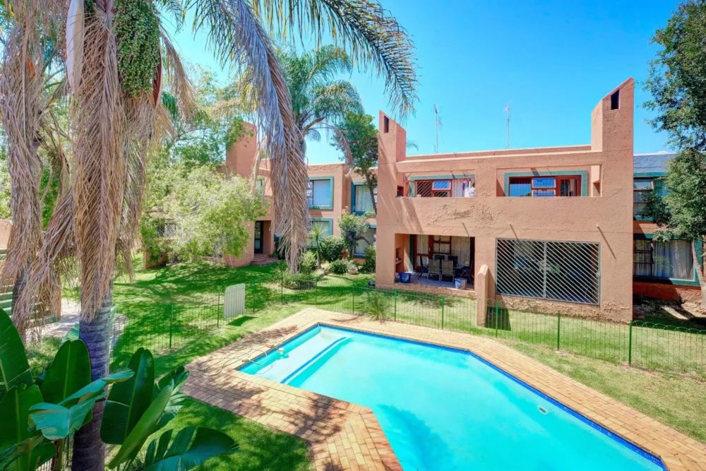Garden apartment for sale in Ferndale, Randburg - RAN1612488 Garden apartment for sale in Ferndale, Randburg - RAN1612488