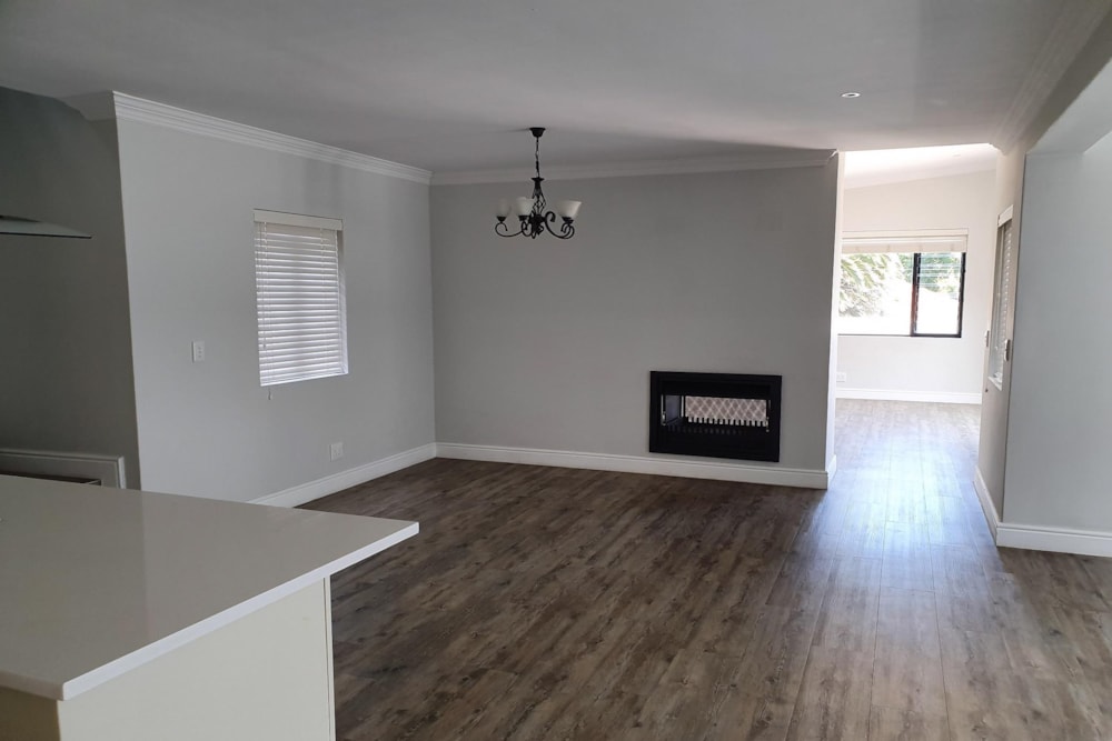 House let in Claremont, Cape Town - RBL1707692