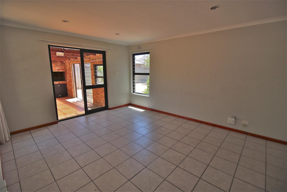 House to rent in Edgemead - 1PLA1751964