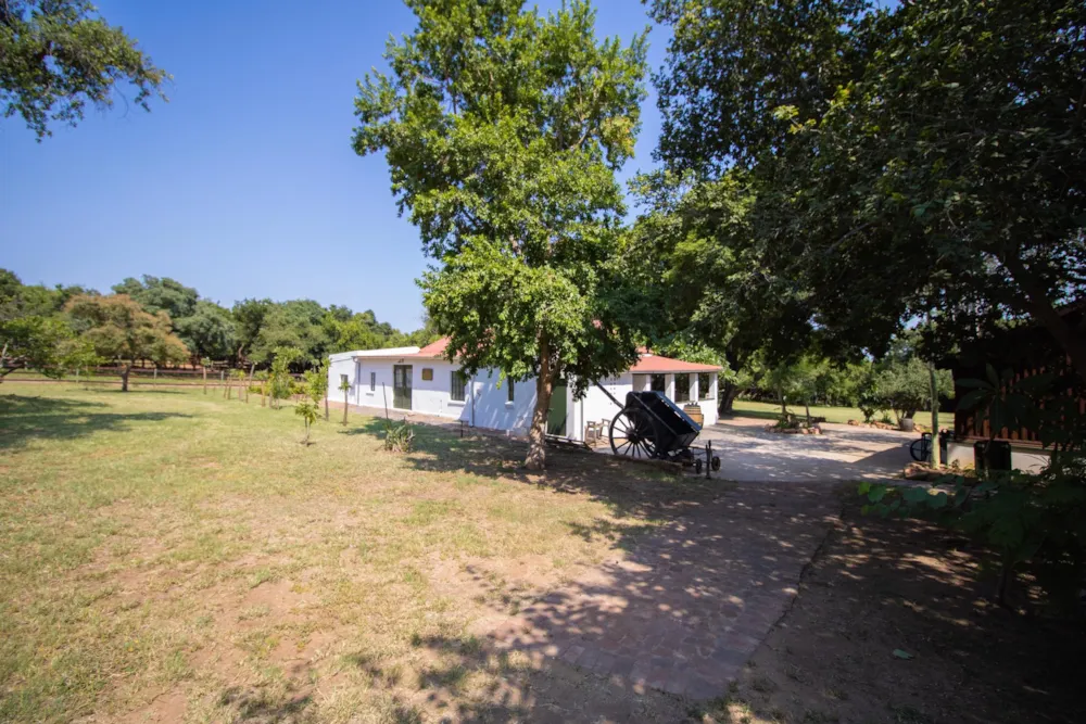 Mixed use farm for sale in Hartbeespoort - 1HR1475661