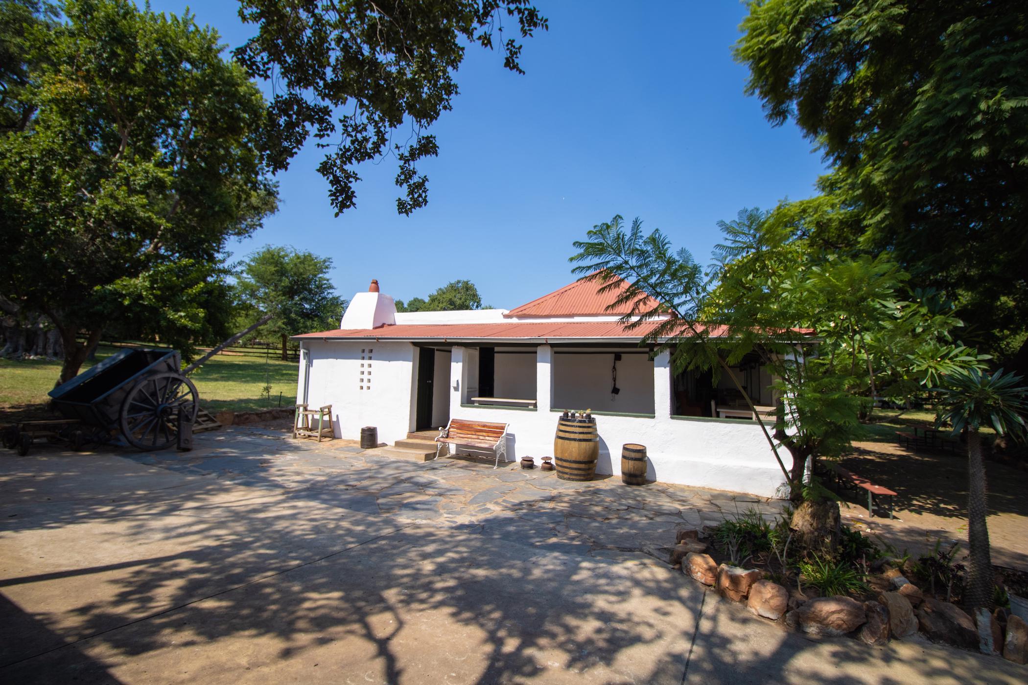 Mixed use farm for sale in Hartbeespoort - 1HR1475661