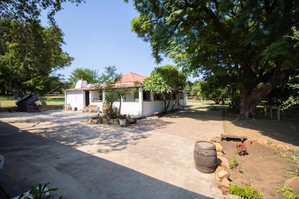 Mixed use farm for sale in Hartbeespoort - 1HR1475661