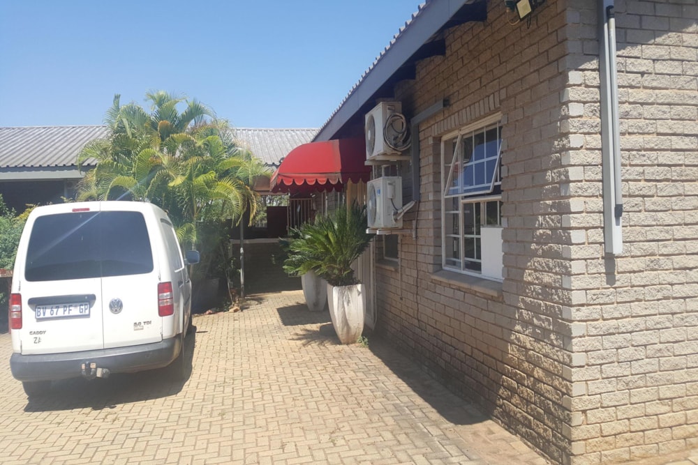 Commercial industrial property for sale in Nelspruit (Mbombela) - 1NS1476582
