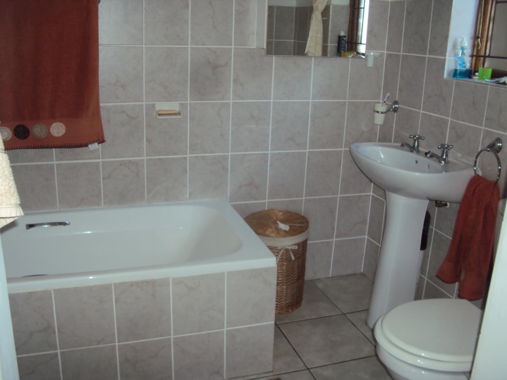 Security complex home for sale in Arboretum, Richards Bay - 1RY1628406 Security complex home for sale in Arboretum, Richards Bay - 1RY1628406