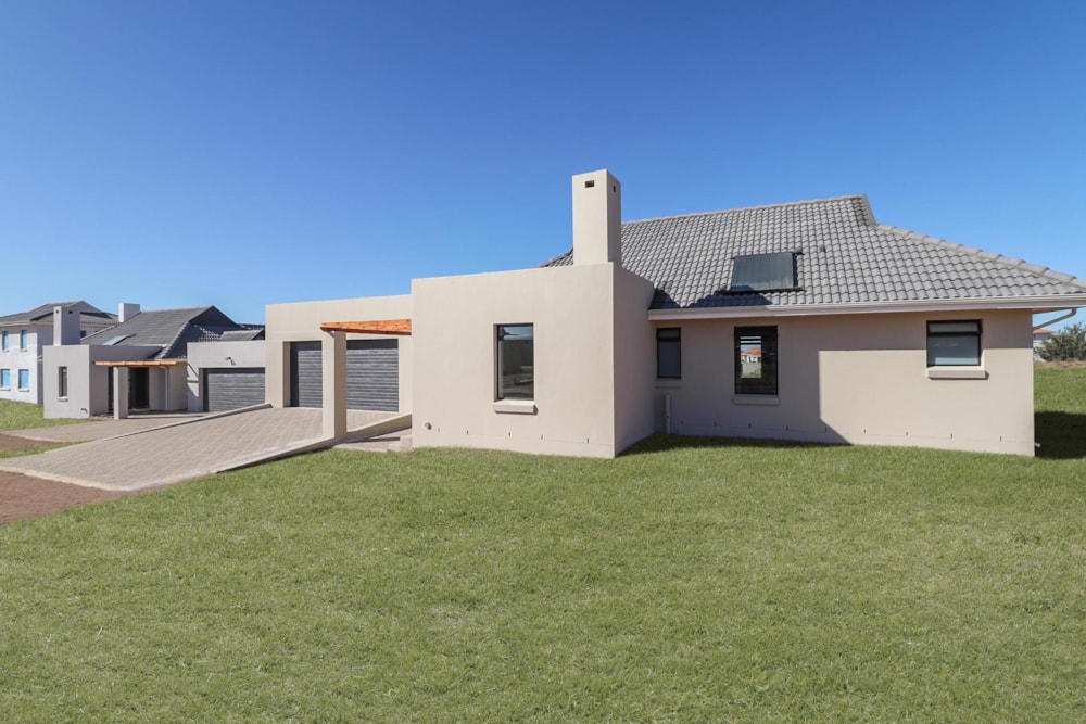 House for sale in Kidds Beach - 1ET1481070