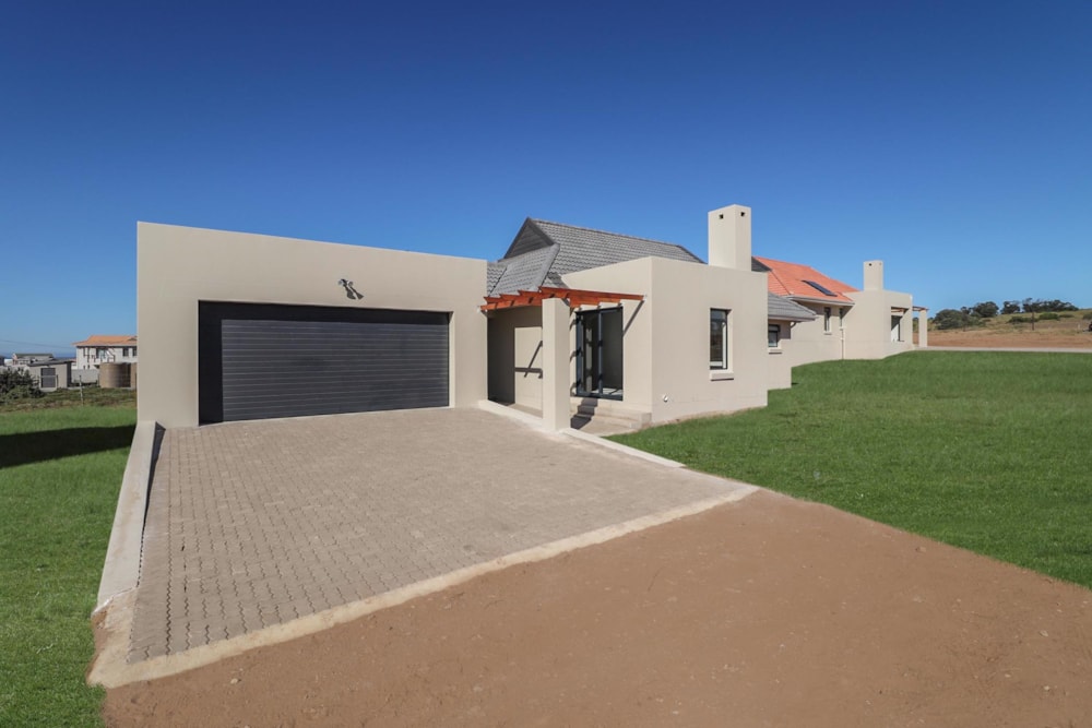 House for sale in Kidds Beach - 1ET1481070