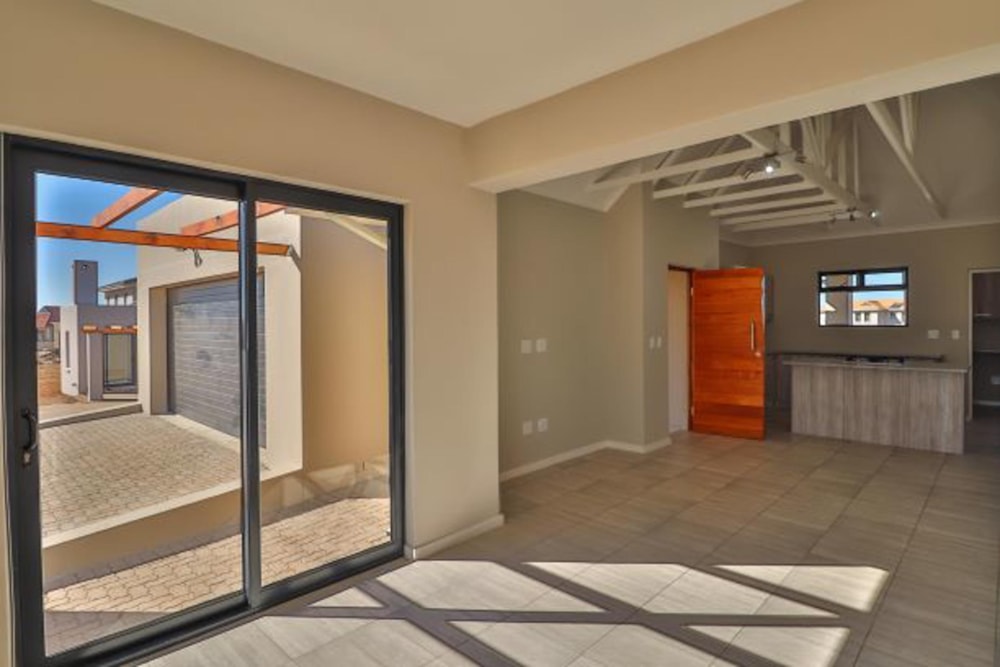 House for sale in Kidds Beach - 1ET1481070