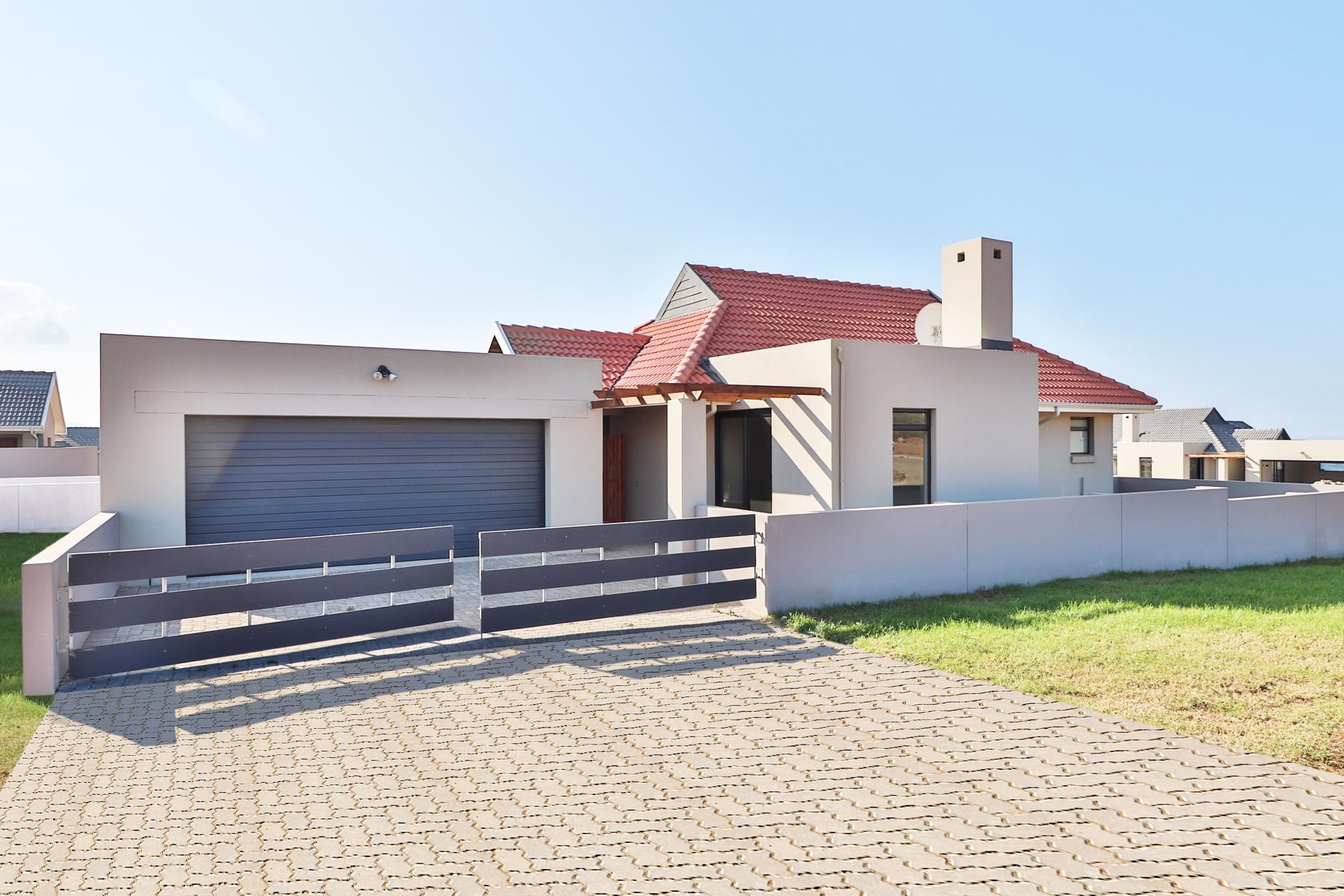 House for sale in Kidds Beach - 1ET1481139