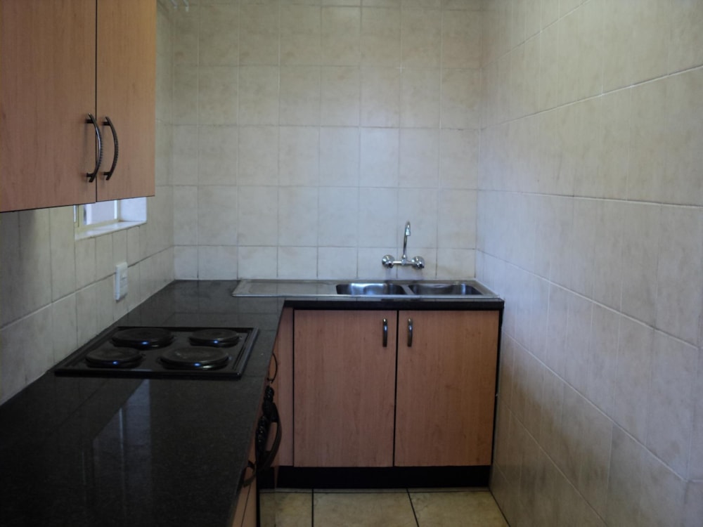 Townhouse to rent in Rustenburg - 1RU1479538