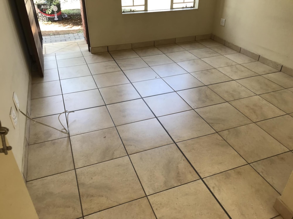 Townhouse to rent in Rustenburg - 1RU1479538