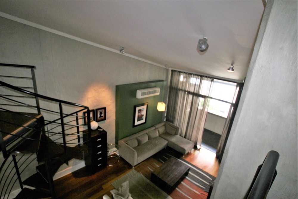 Apartment for sale in Melrose Arch - HP1571150