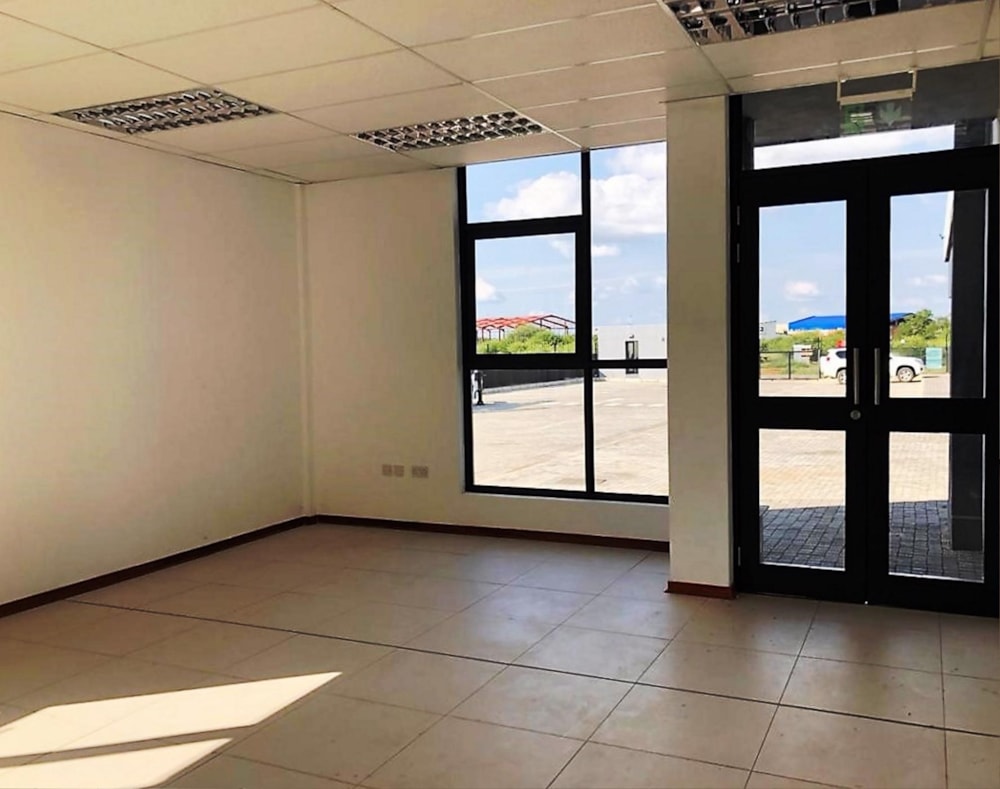 Commercial industrial property to rent in Phakalane, Botswana - 3BO1706630
