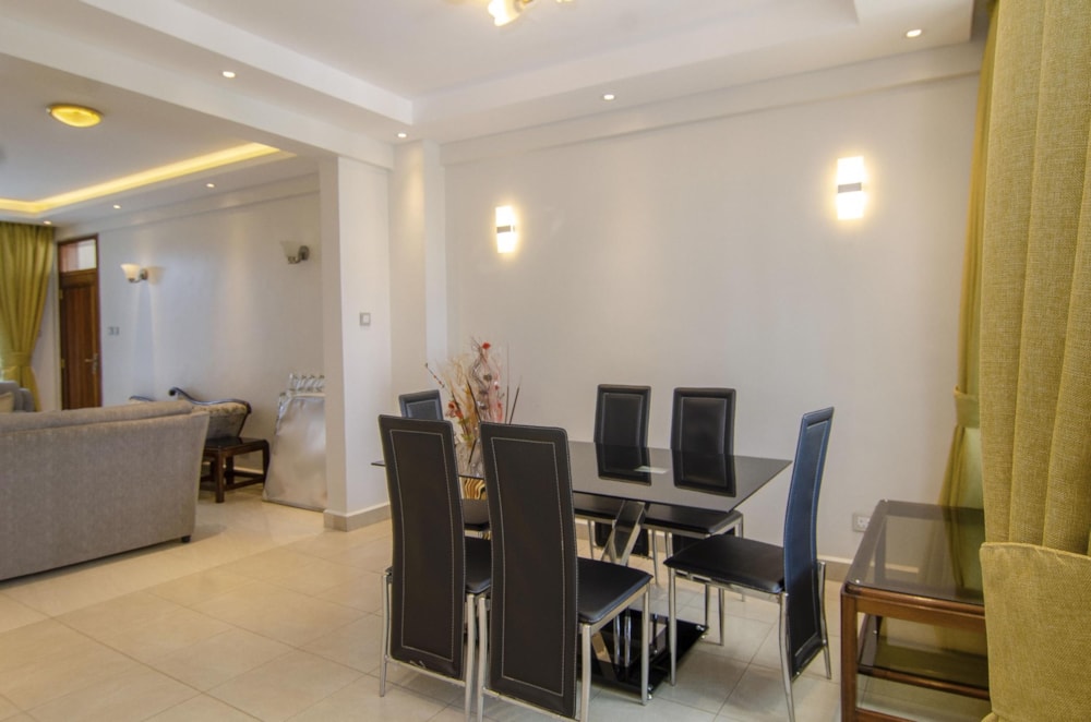 Apartment let in Karen, Kenya - 3KE1702531