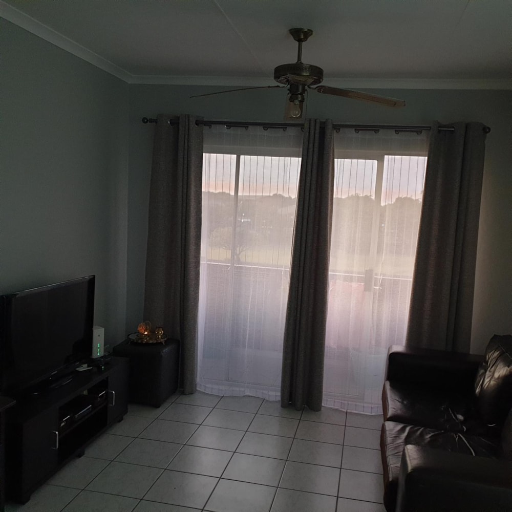 Apartment to rent in Arboretum, Richards Bay - 1RY1728197